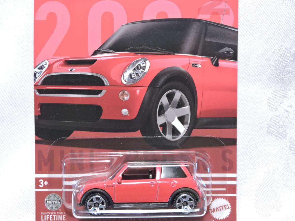 Matchbox MINI Cooper S ( Red ) Card 4/6 Like Hot Wheels