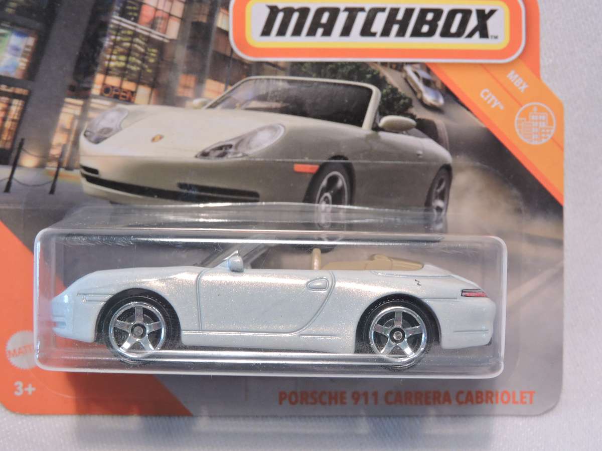 Matchbox PORSCHE 911 CARRERA CABRIOLET  ( White )  Like Hot Wheels