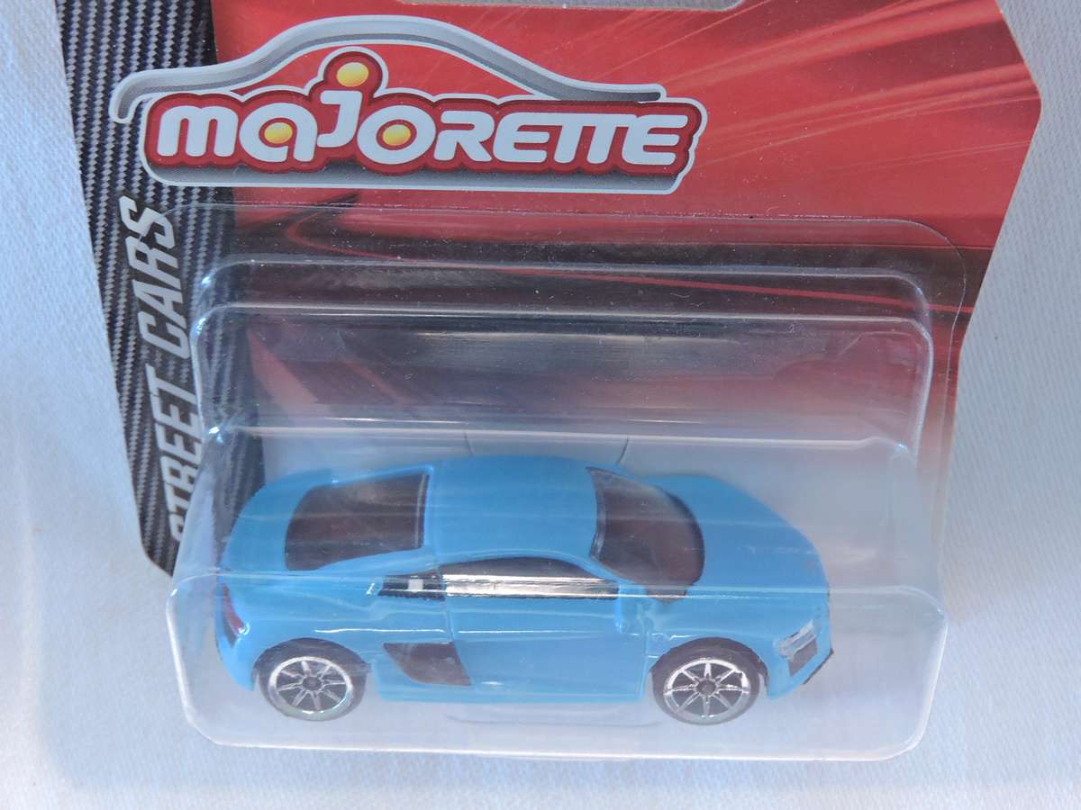 Majorette AUDI R8  ( Blue )  Like Hot Wheels