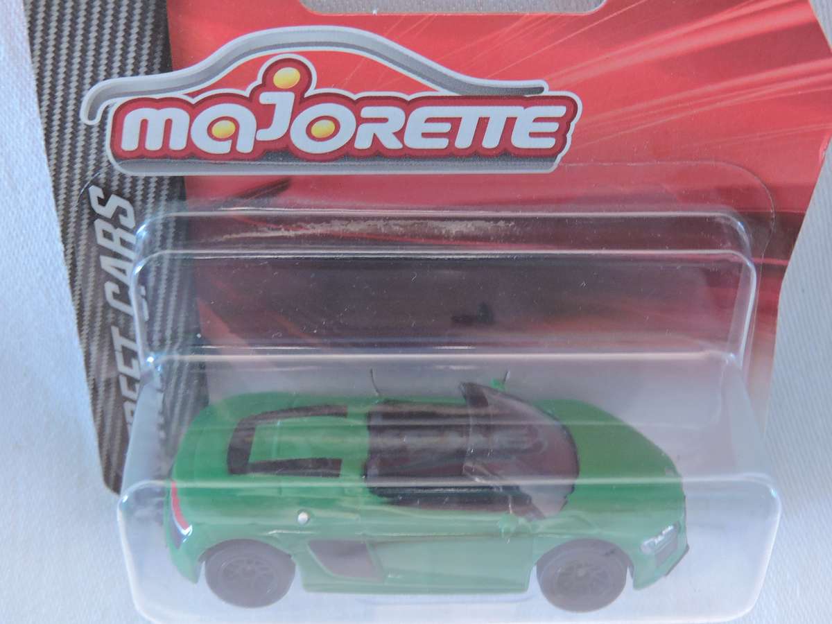Majorette AUDI R8 CABRIOLET ( Green )  Like Hot Wheels