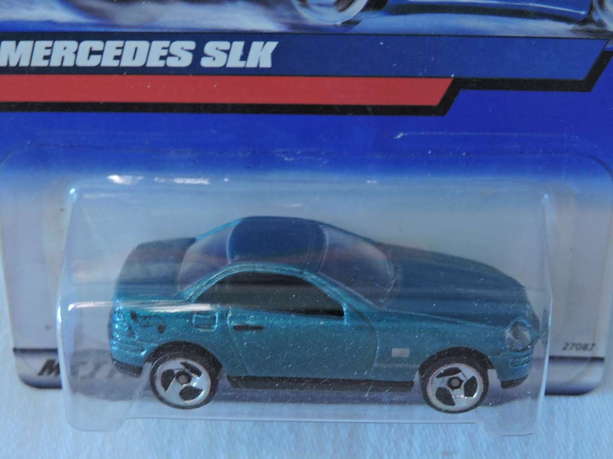Hot Wheels MERCEDES BENZ SLK  ( Green )