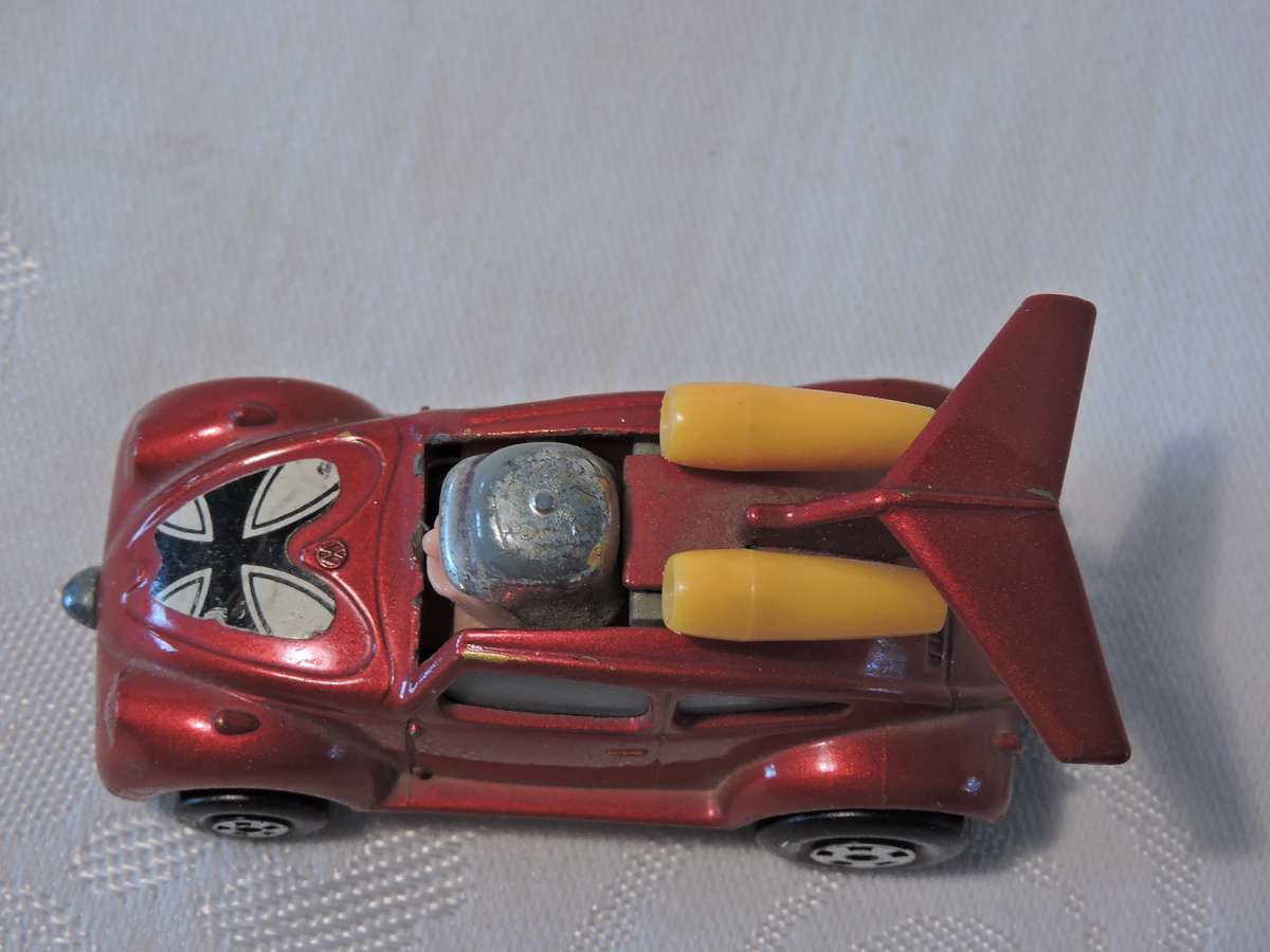 Matchbox VW VOLKSWAGEN Flying Bug  Red Barron  Superfast No.11 ( Red )  Like Hot Wheels
