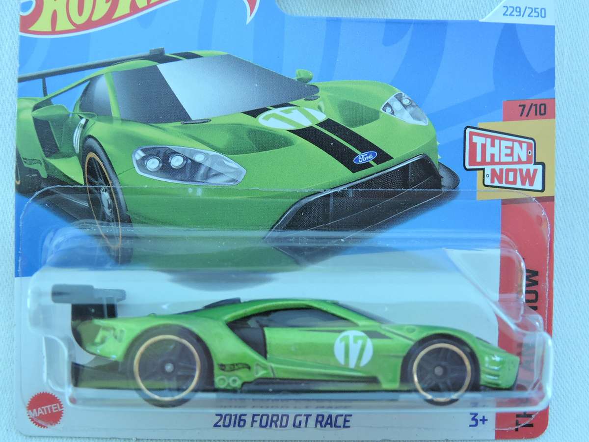 Hot Wheels FORD GT RACE  ( Green #17 )
