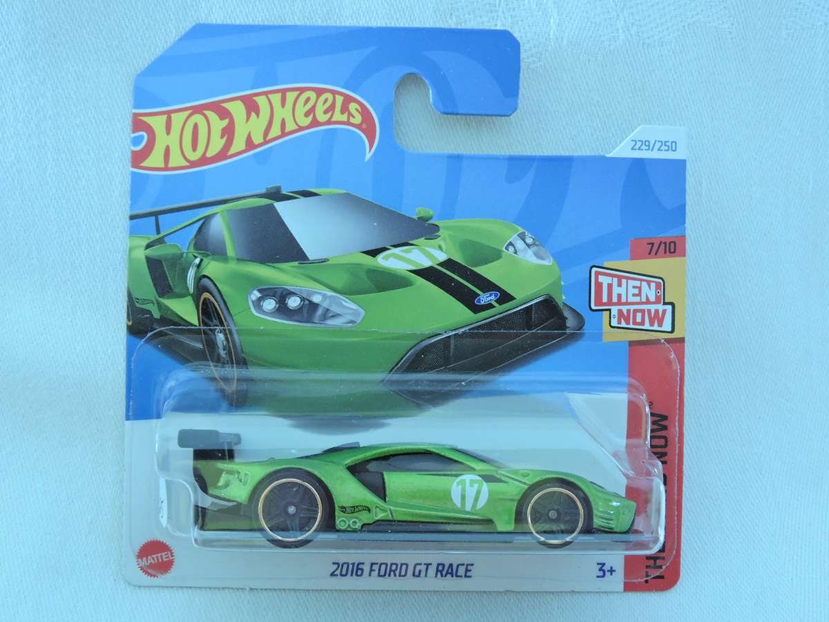 Hot Wheels FORD GT RACE  ( Green #17 )