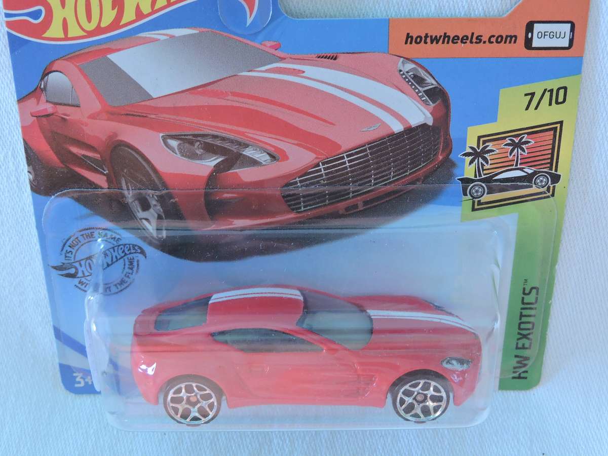 Hot Wheels ASTON MARTIN ONE-77 ( Red )
