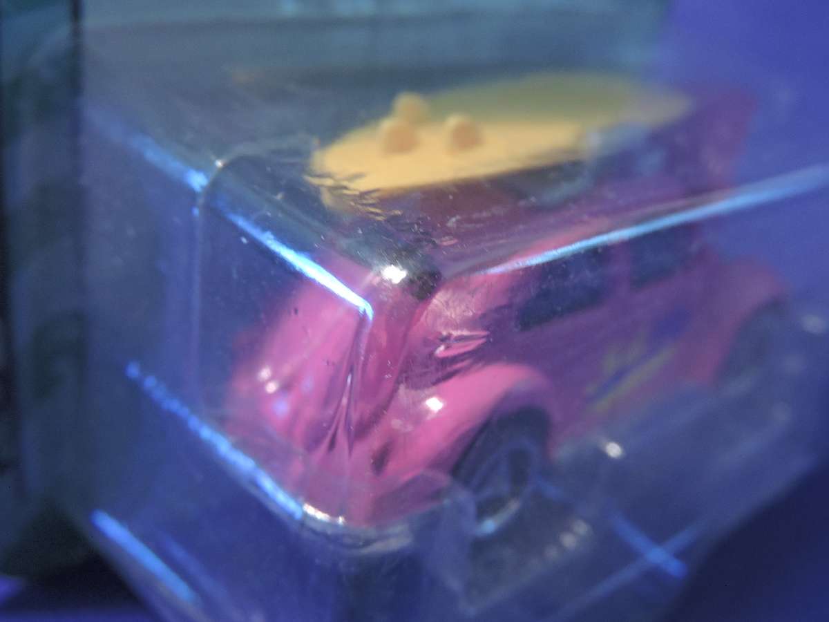 Majorette VW VOLKSWAGEN Beetle ( Pink Surf rider ) like Hot Wheels