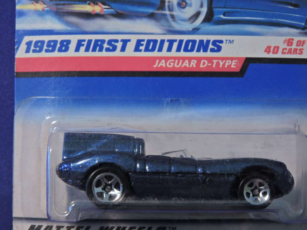 Hot Wheels JAGUAR D-Type  ( Royal Blue #4 )