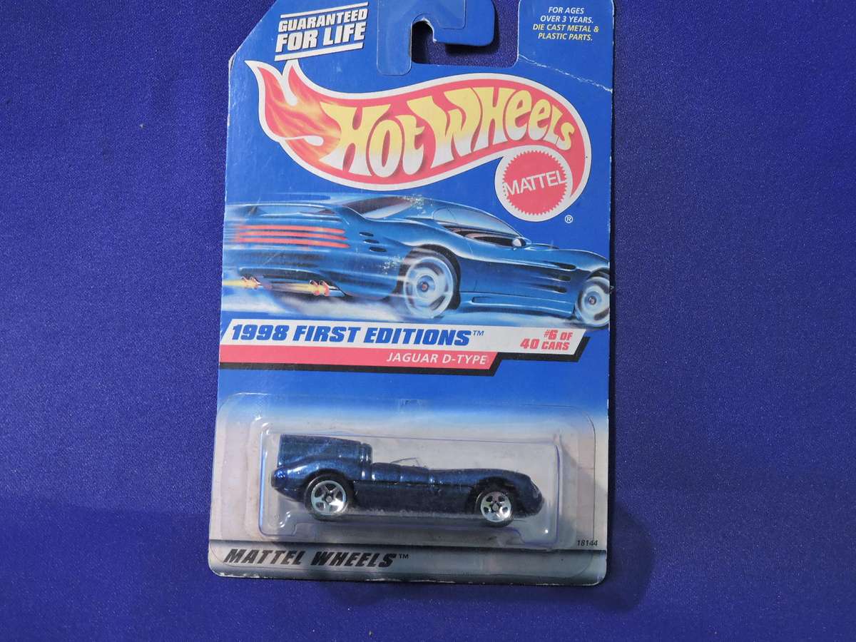 Hot Wheels JAGUAR D-Type  ( Royal Blue #4 )