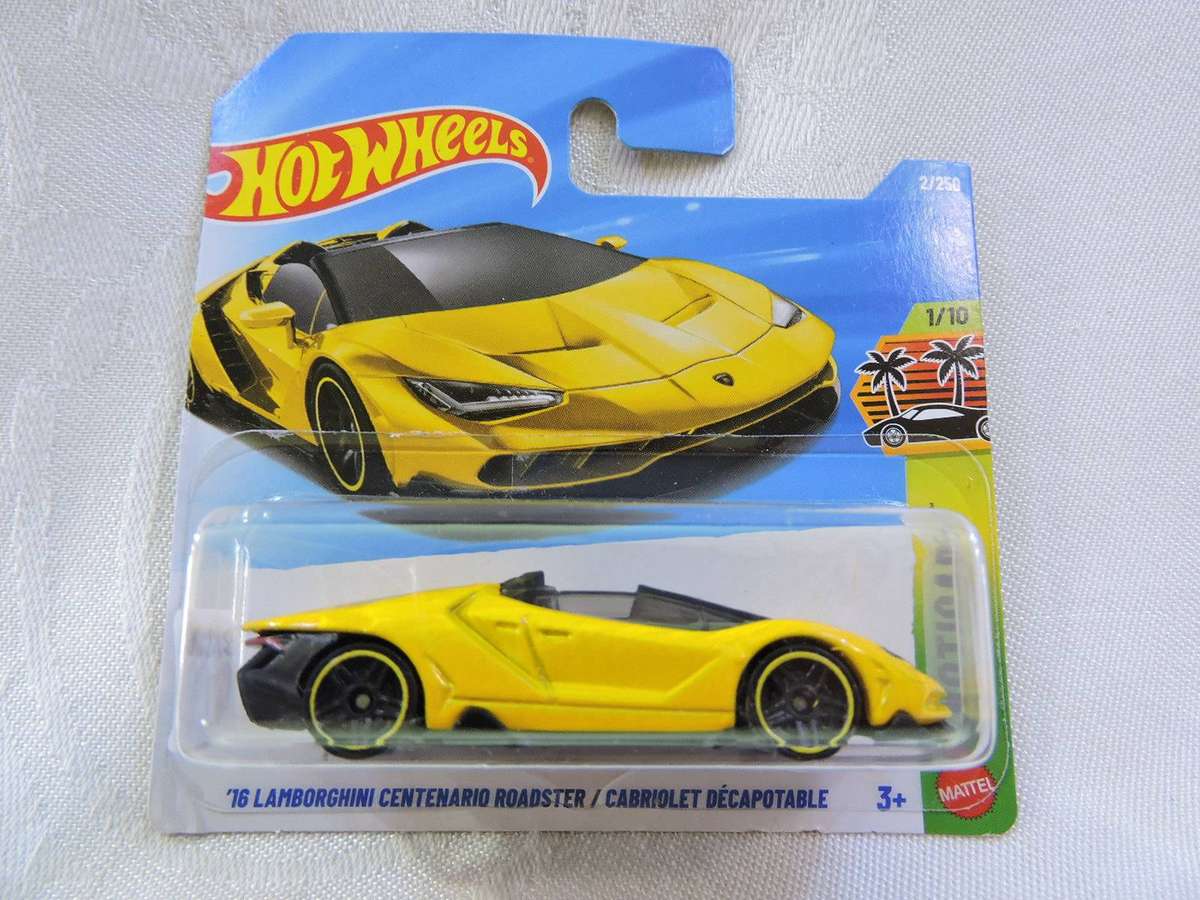Hot Wheels  LAMBORGHINI Centenario Roadster ( Yellow )  Supercar