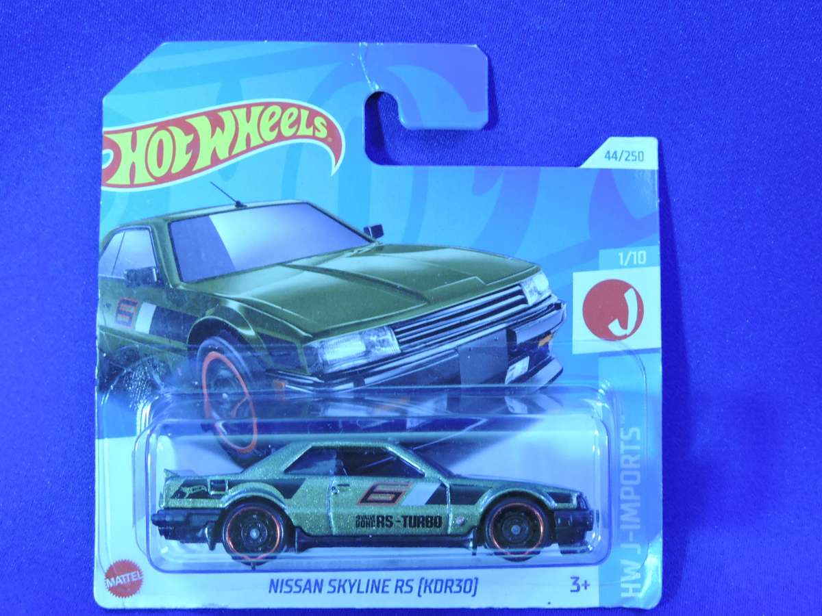 Hot Wheels NISSAN SKYLINE RS ( Green #6 )