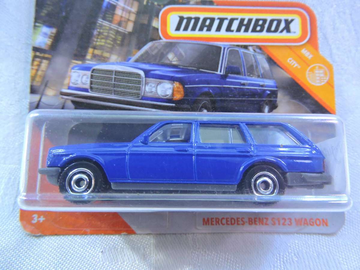 Matchbox MERCEDES BENZ W123 WAGON  ( Blue ) Like Hot Wheels