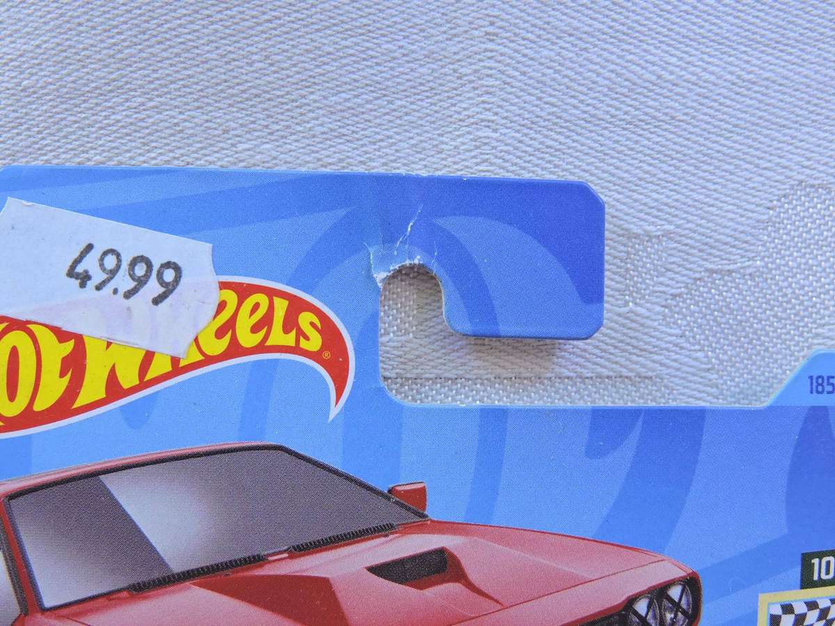 Hot Wheels ALFA ROMEO GTV6 3.0  ( Red )