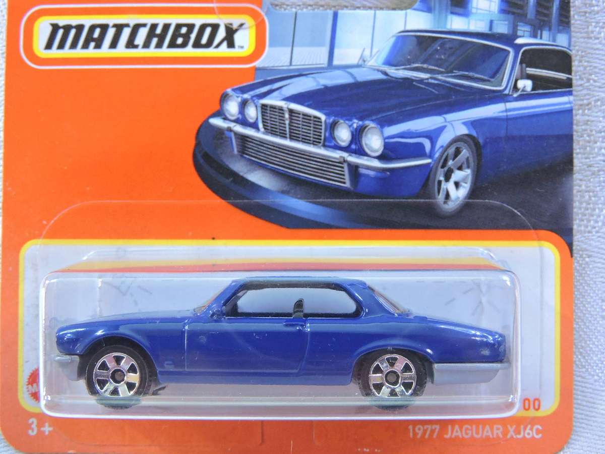 Matchbox JAGUAR XJ6C ( Royal Blue ) Like Hot Wheels