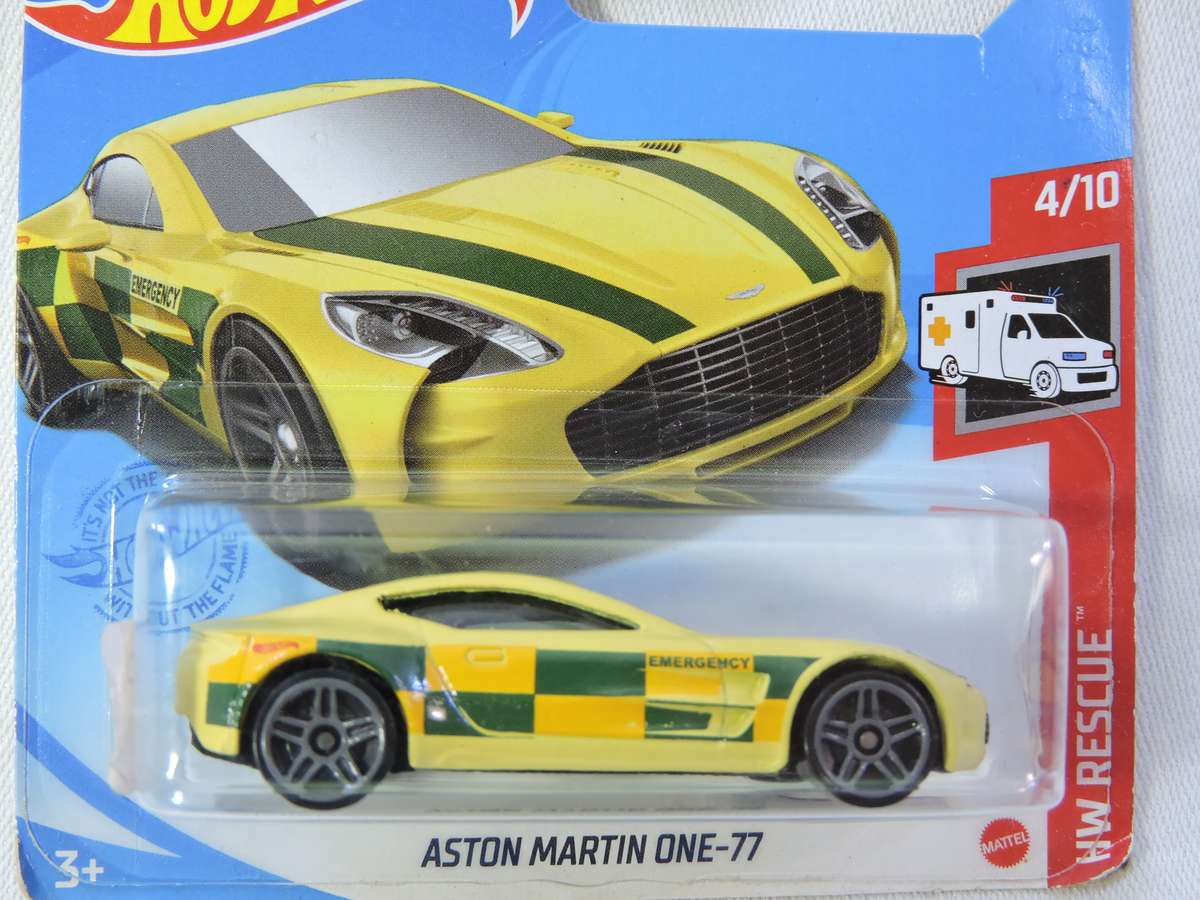 Hot Wheels ASTON MARTIN ONE-77 ( Yellow )