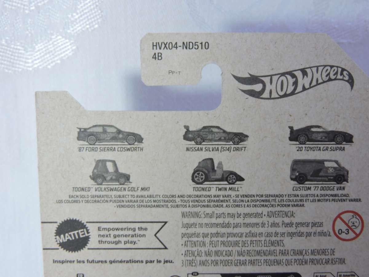 Hot Wheels FORD SIERRA COSWORTH  ( HW Green #56 ) Long Card 1/6