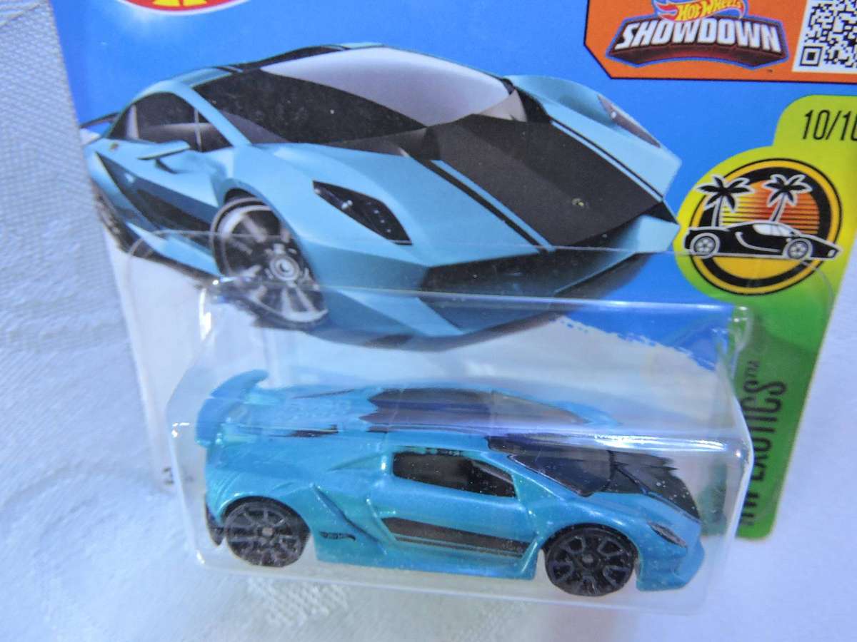 Hot Wheels LAMBORGHINI Sesto Elemento ( Blue )