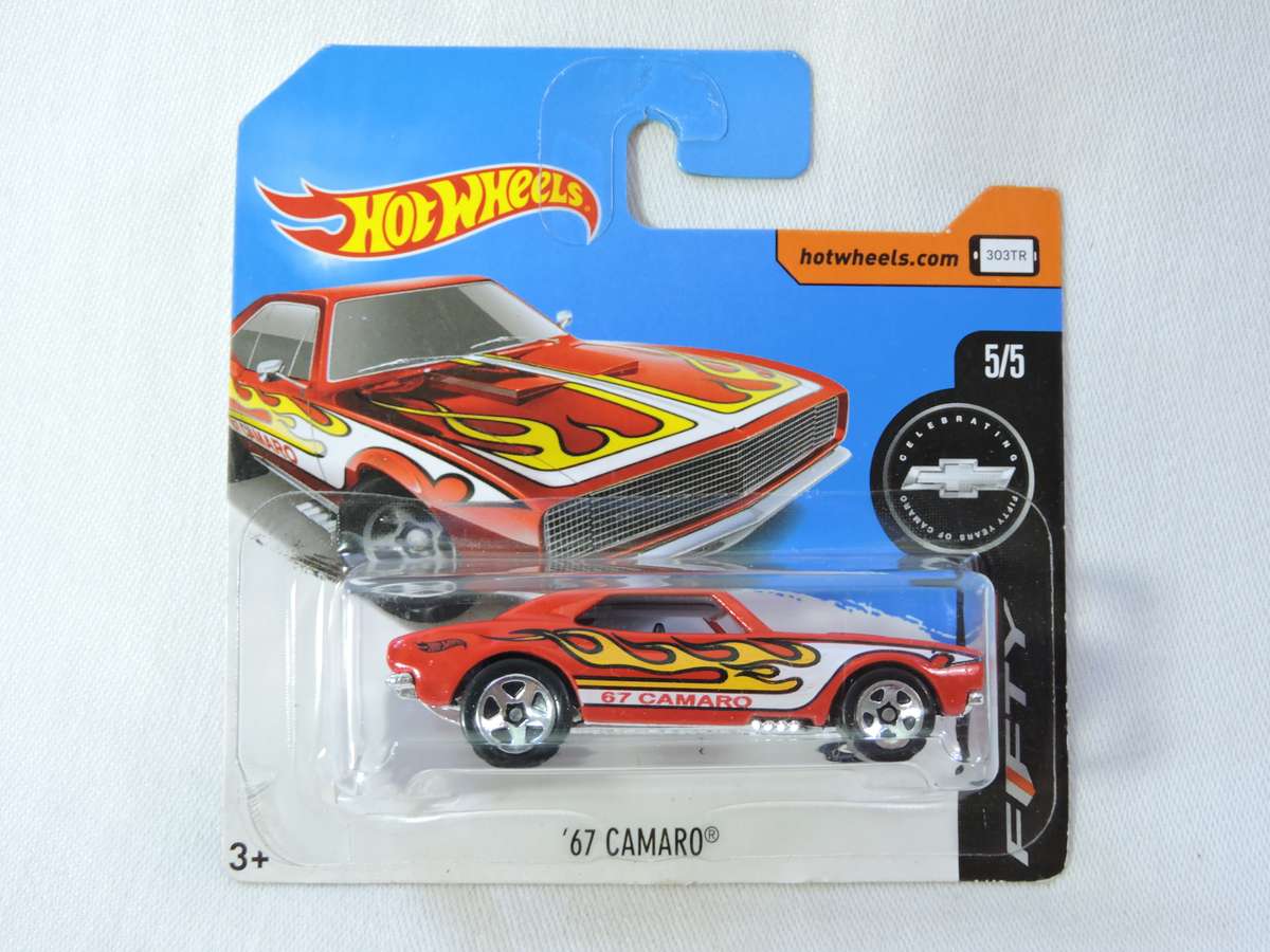 Hot Wheels CHEVY CHEVROLET Camaro   ( Red with flames )