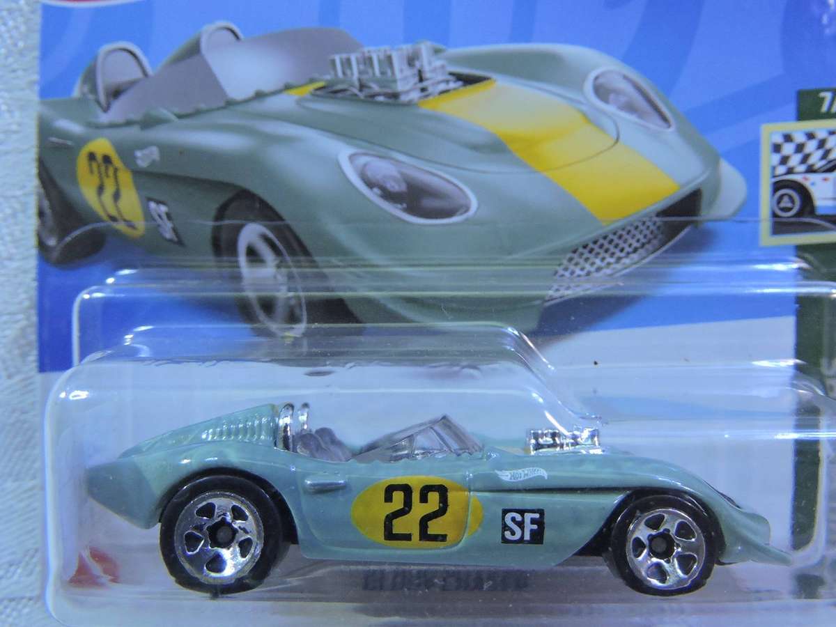 Hot Wheels GLORY CHASER ( Green #22 )  HW Retro Racers
