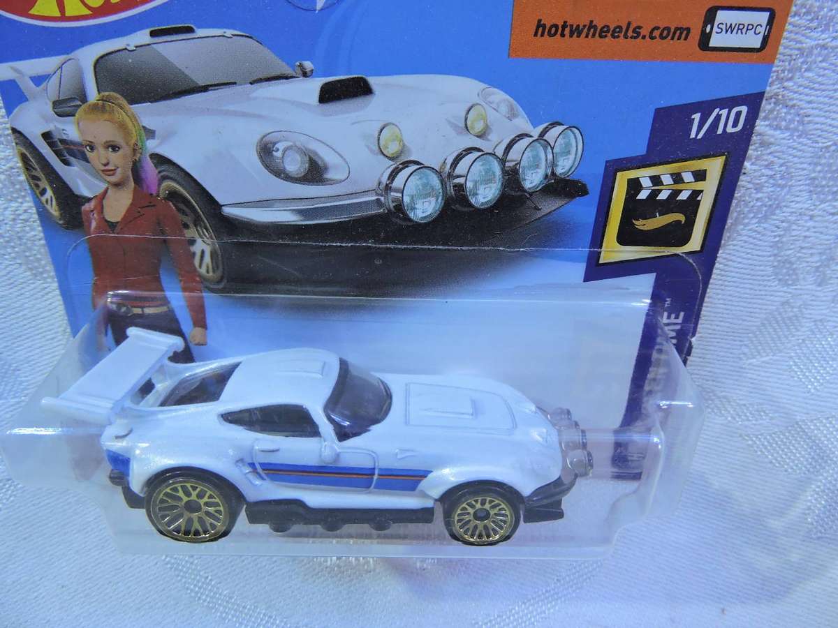 Hot Wheels ASTANA HOTTO ( White / Blue stripe ) Fast & Furious Spy Racers HW Screen Time