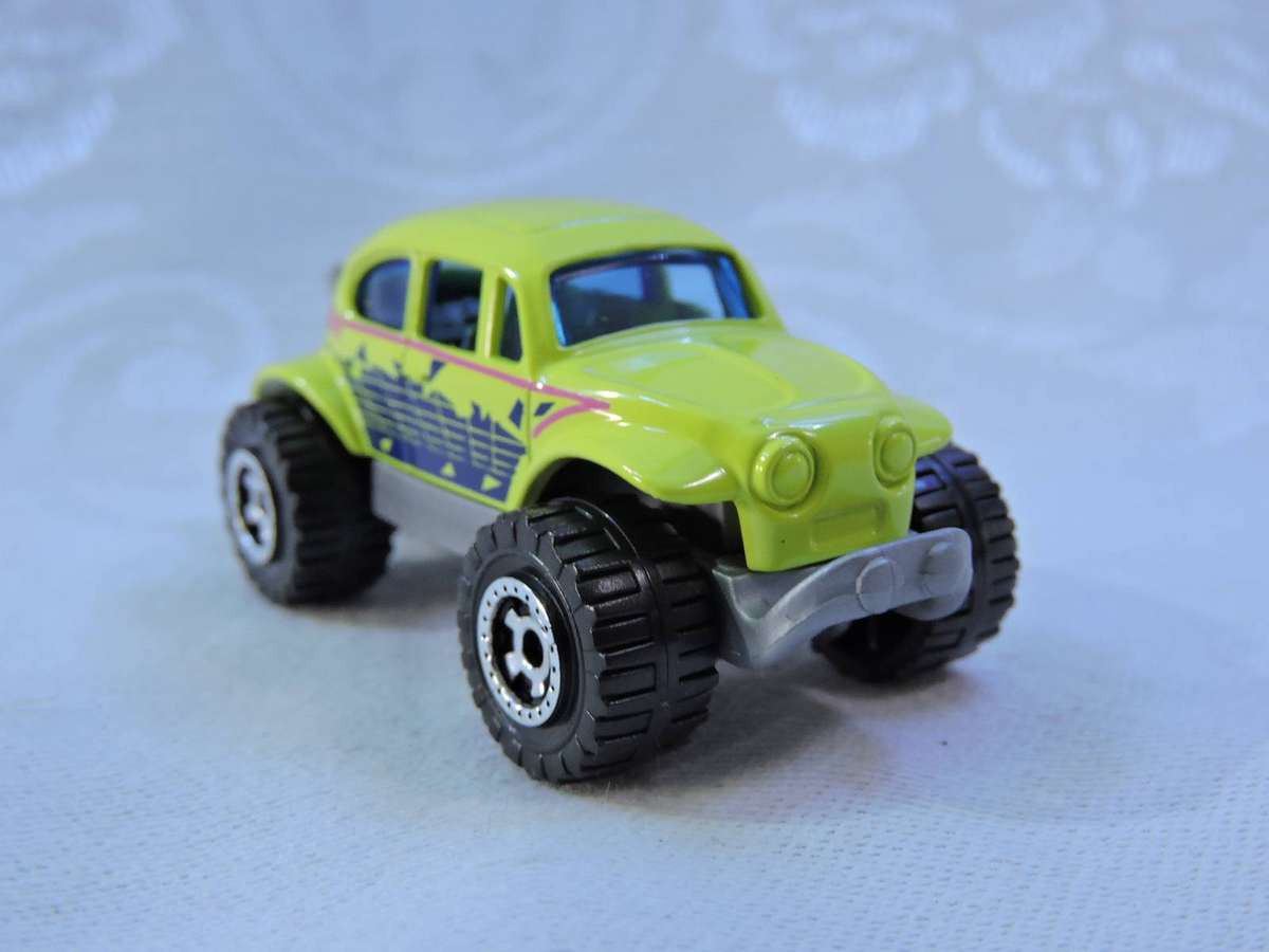 Matchbox VW VOLKSWAGEN Beetle 4X4  ( Lime Green )  like Hot Wheels