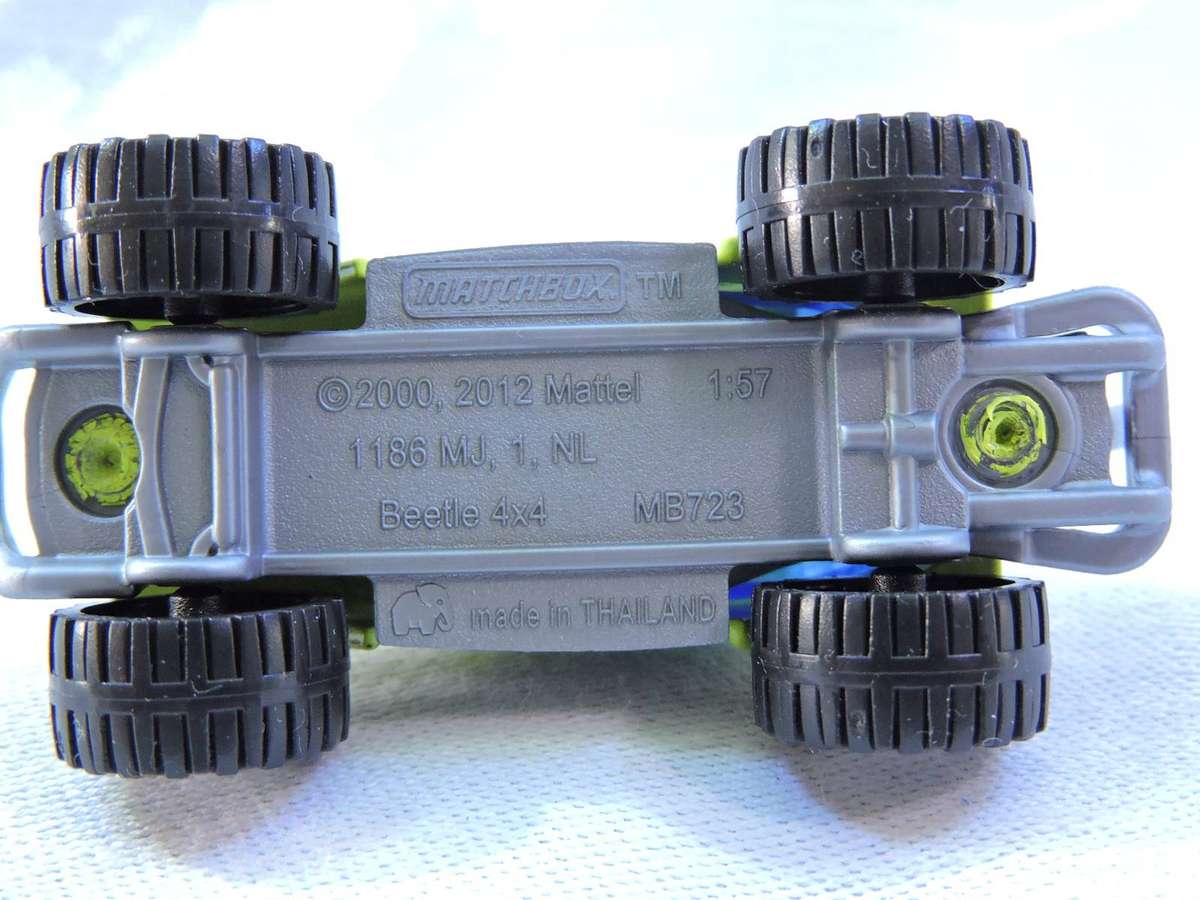 Matchbox VW VOLKSWAGEN Beetle 4X4  ( Lime Green )  like Hot Wheels