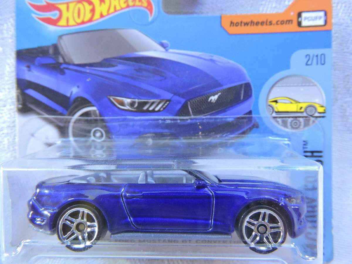 Hot Wheels FORD Mustang GT Convertible ( Purple ) Factory Fresh.