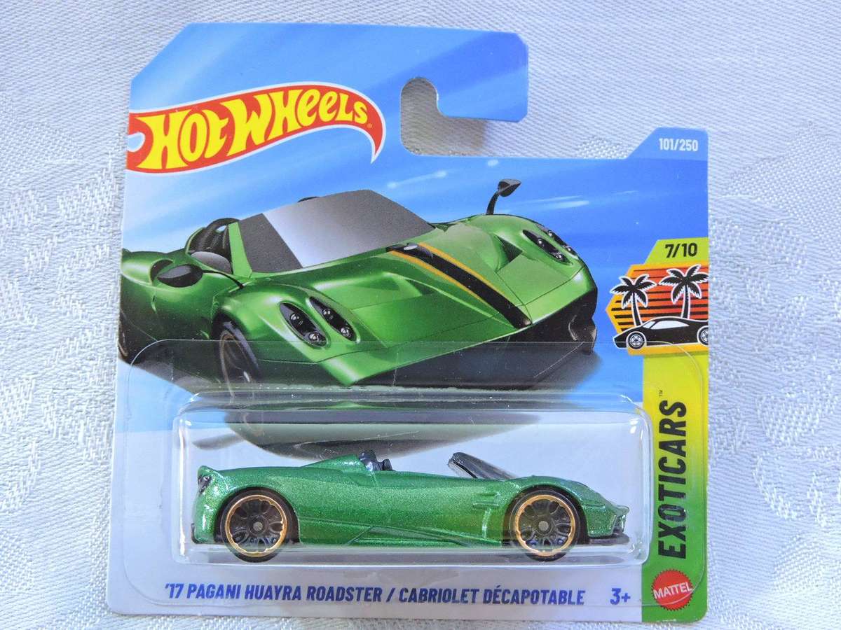 Hot Wheels PAGANI HUAYRA Roadster  ( Green ) Supercar