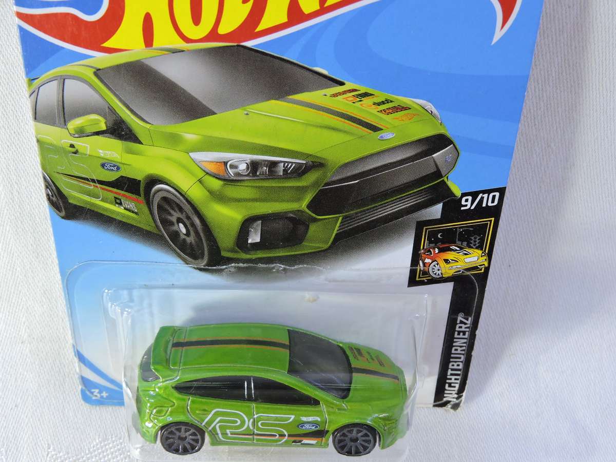 Hot Wheels FORD FOCUS  RS ( Green RS  ) Long Card