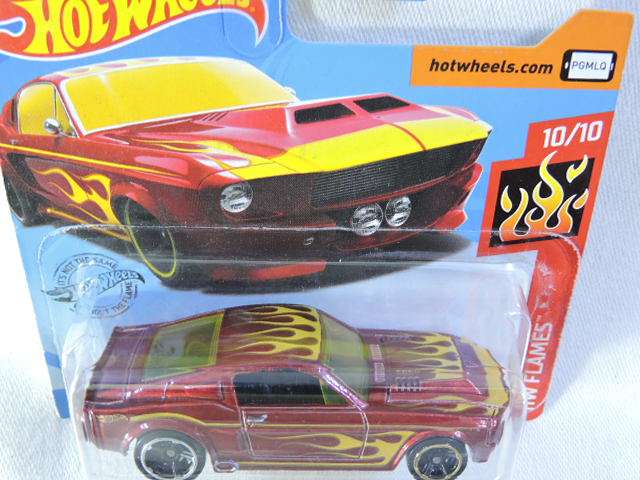 Hot Wheels FORD Mustang Shelby GT-500 ( Red with yellow flames )