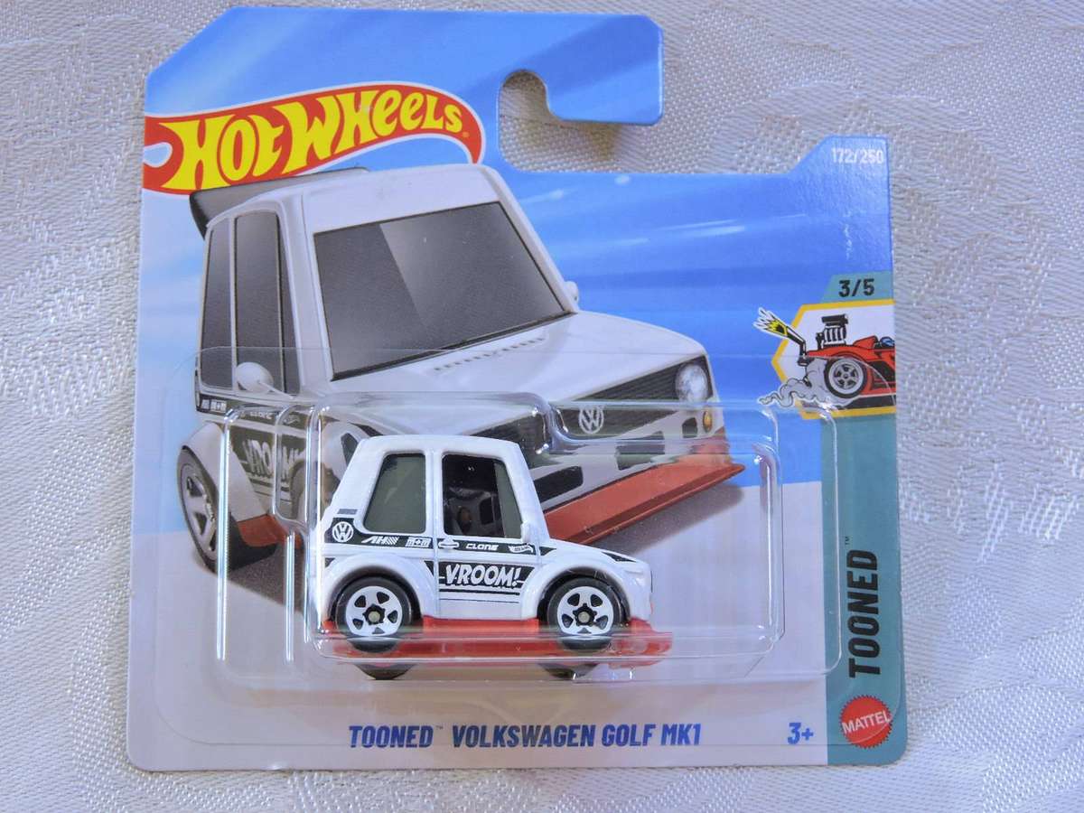 Hot Wheels Volkswagen VW Golf MK1  ( White Vroom ) Tooned