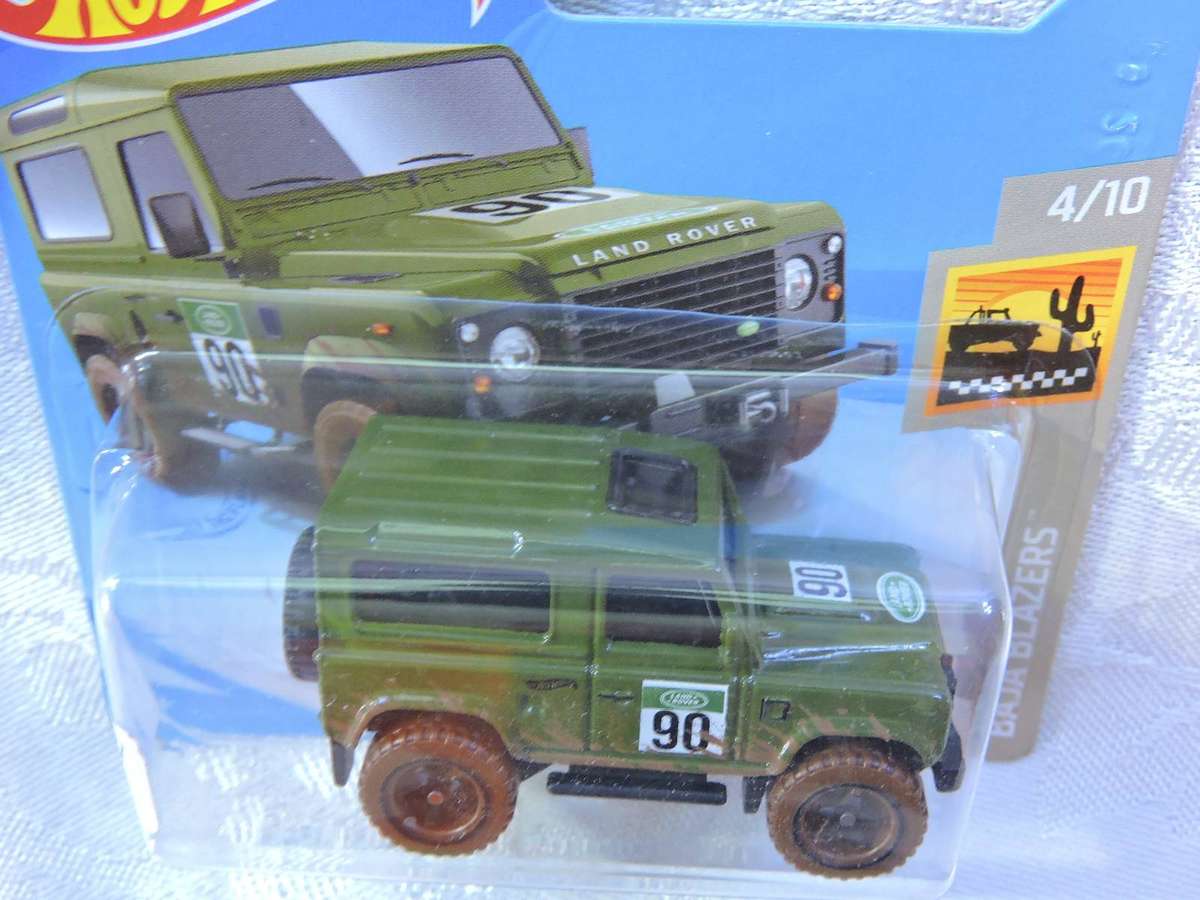Hot Wheels LAND ROVER Defender 90 ( Green #90 )