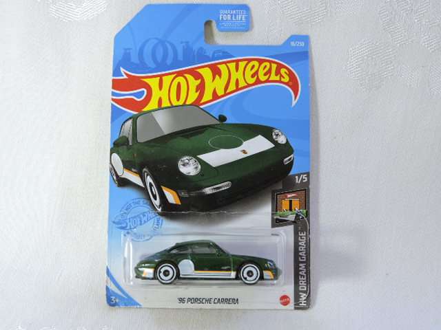 Hot Wheels PORSCHE Carrera ( Green White dot ) Long Card
