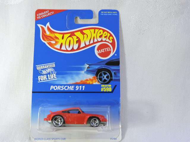 Hot Wheels PORSCHE 911 ( Full Metal. 1974 on Base Plate )  Long Card.