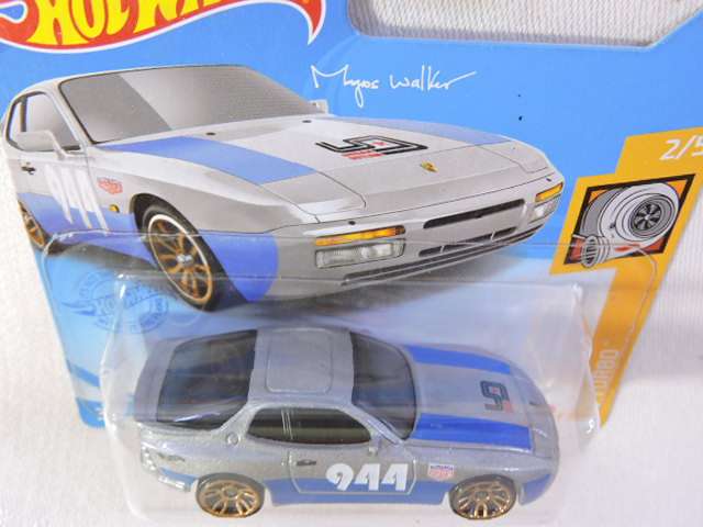 Hot Wheels PORSCHE 944 Turbo ( Silver/Blue #944 )