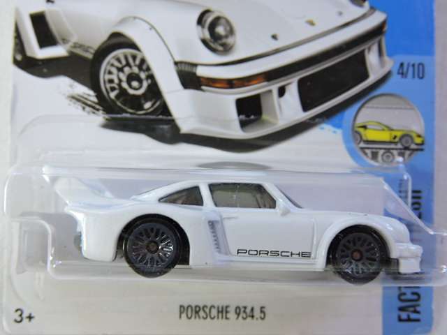Hot Wheels PORSCHE 934.5 ( White )  Long Card