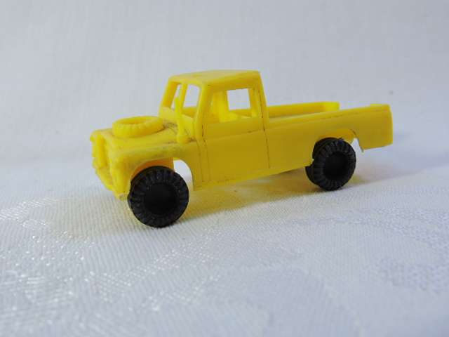 Vintage 1970 VAM Land Rover Series 111 Santana  Plastic model like Hot Wheels