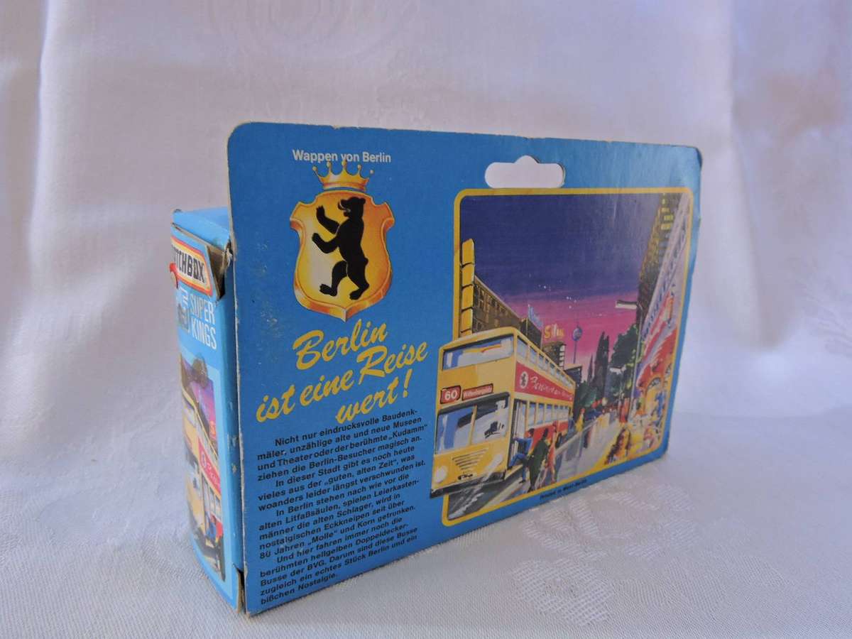 Matchbox K-15 Berlin Bus Superkings MIB ( Yellow ) Mint in Box