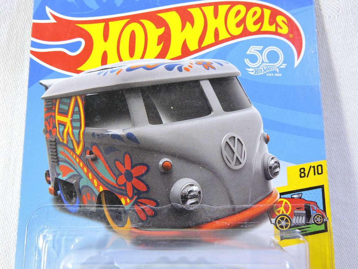Hot Wheels VW VOLKSWAGEN Kool Kombi ( Grey Peace )  Long Card