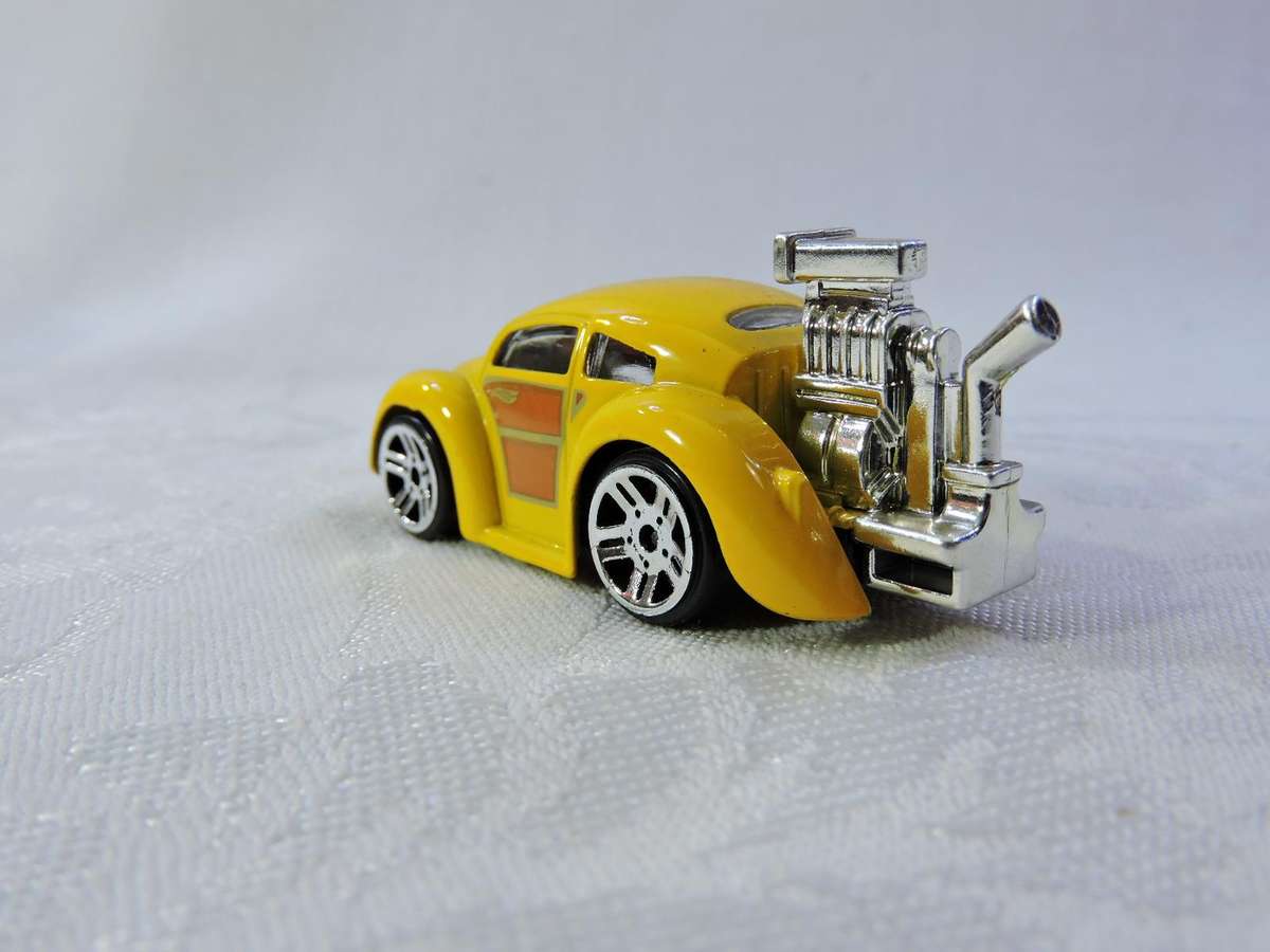 Hot Wheels like Volkswagen VW BEETLE ( Monster engine )