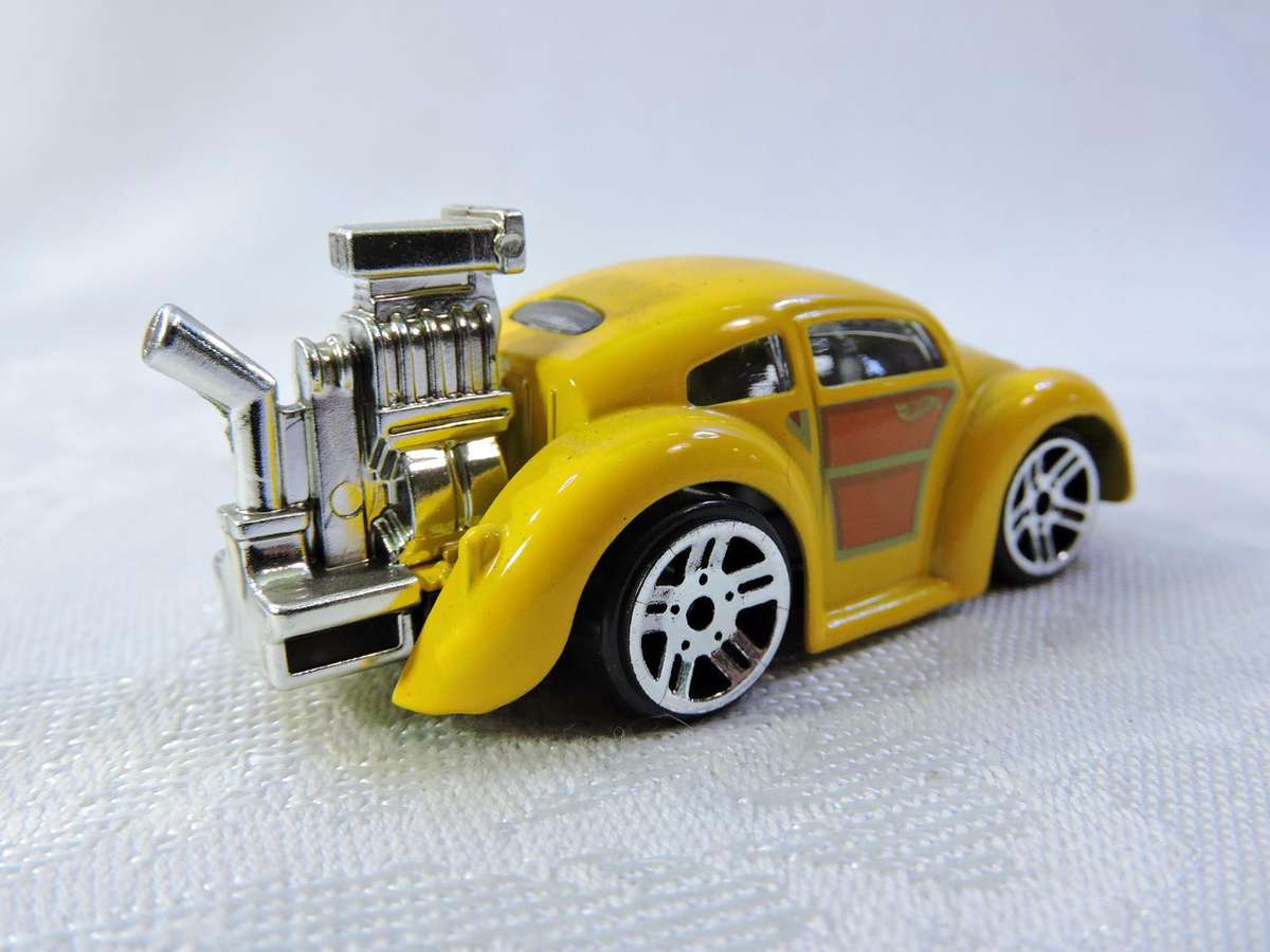 Hot Wheels like Volkswagen VW BEETLE ( Monster engine )