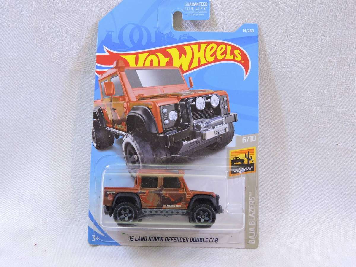 Hot Wheels LAND ROVER Defender Double Cab ( Bronze camo ) Long Card
