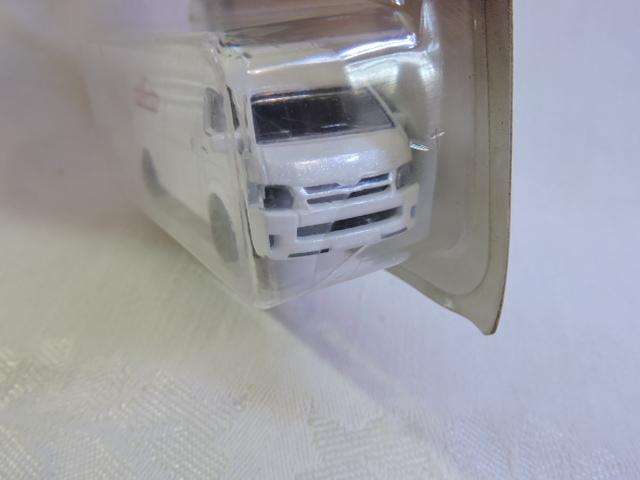 Majorette TOYOTA HiAce Panel van  ( White ) Long Card like Hot Wheels