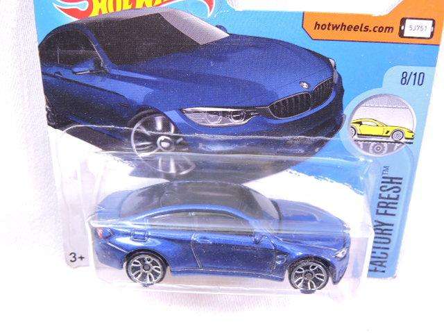 Hot wheels BMW M4 ( Midnight Blue )