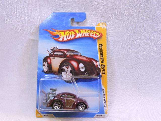 Hot wheels VOLKSWAGEN VW Beetle (  Maroon Monster Engine ) Long Card