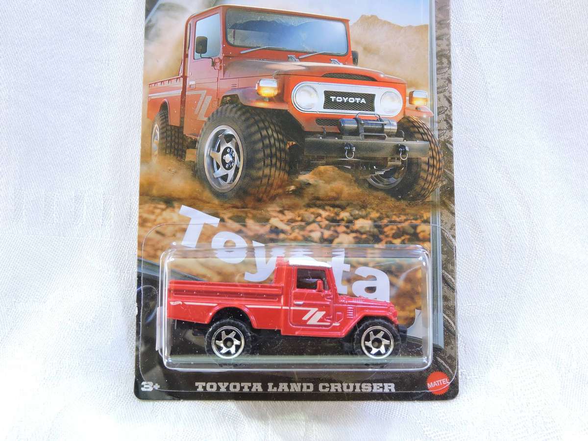 Hot Wheels TOYOTA Land Cruiser ( Red - Silver Series )