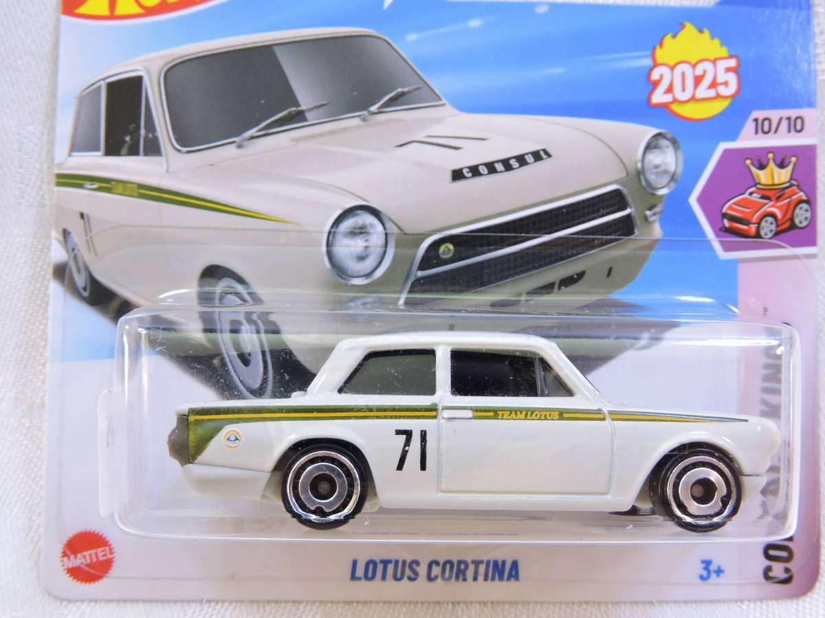 HOT WHEELS Lotus Cortina ( White Green stripe #71 )