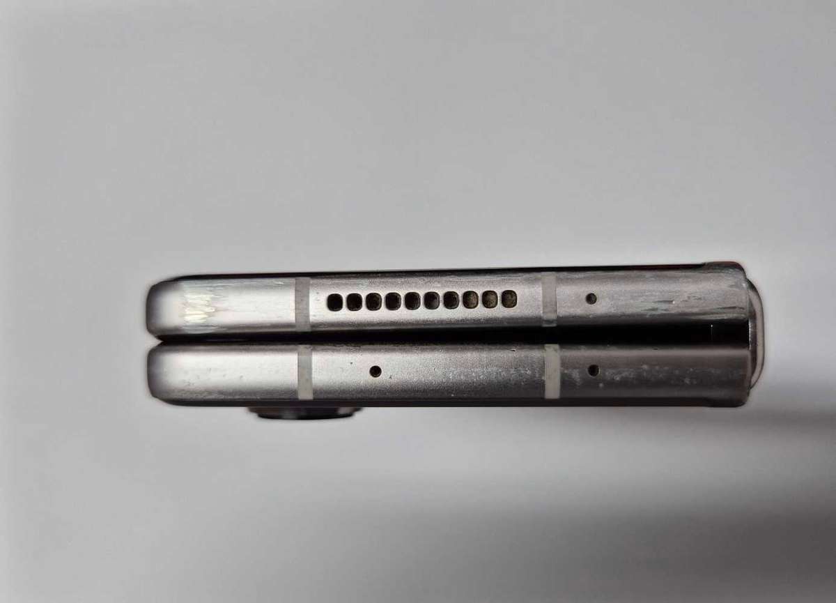 Samsung Galaxy Z Fold 3 - No Reserve!