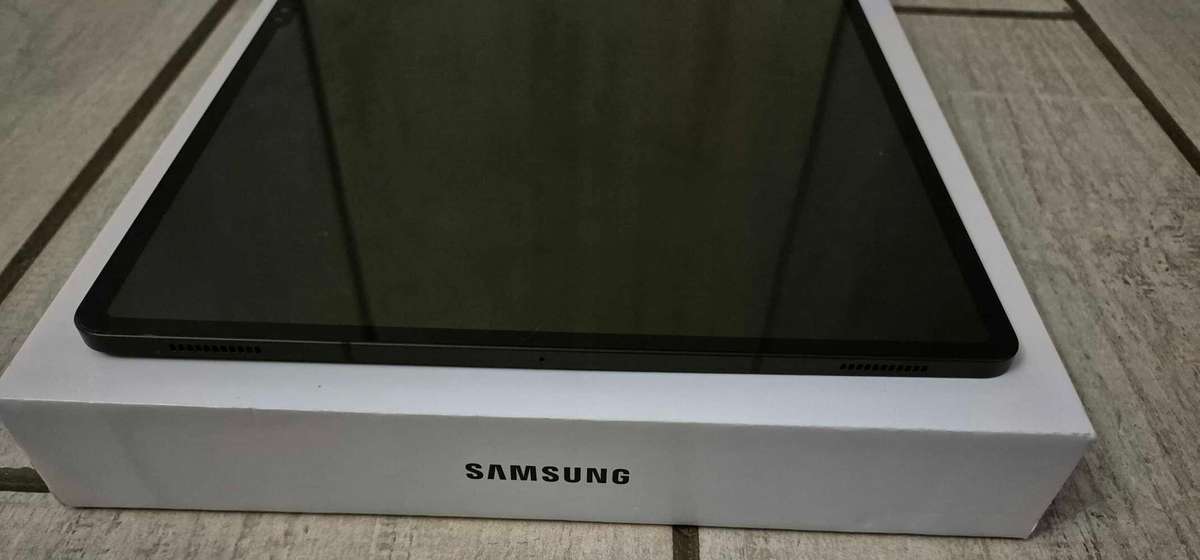 Samsung Tab S8 Ultra - No Reserve!