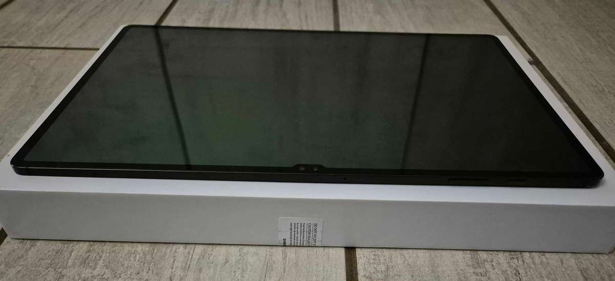 Samsung Tab S8 Ultra - No Reserve!