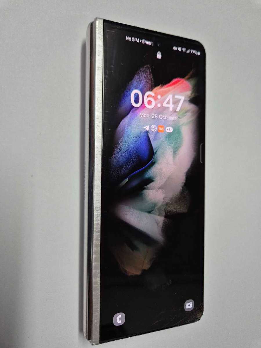 Samsung Galaxy Z Fold 3 - No Reserve!
